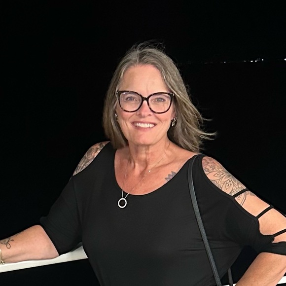 Meet your Posher, Penny - Picture 3 of 3